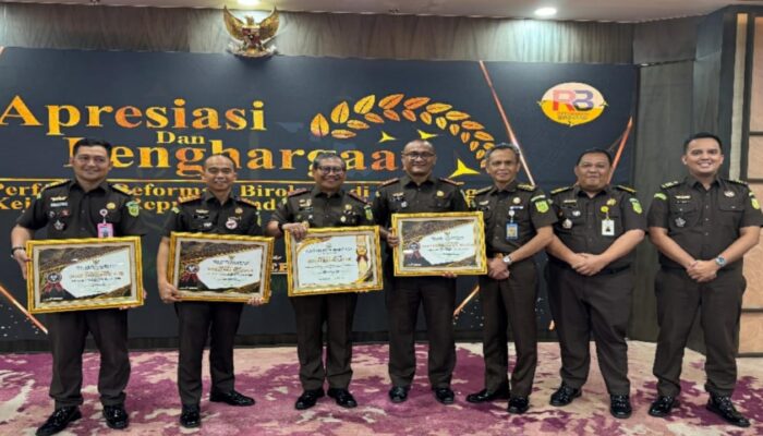 Kejari OKI Raih Predikat WBK dalam Webinar Apresiasi Reformasi Birokrasi