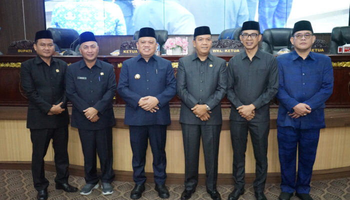 Sampaikan LKPJ dan Pamit, Pj Bupati Muba H. Sandi Fahlepi Apresiasi Masyarakat dan DPRD