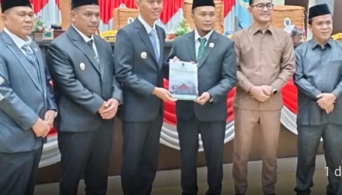DPRD OKI Gelar Paripurna, Muchendi Paparkan Nota Pengantar LKPJ Kepala Daerah Tahun Anggaran 2024