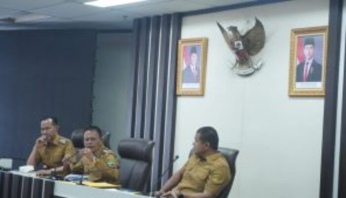 Pimpin Rapat Bulanan, Wali Kota Prabumulih Ingatkan OPD Harus Bersih dan Rapi dalam Sepekan
