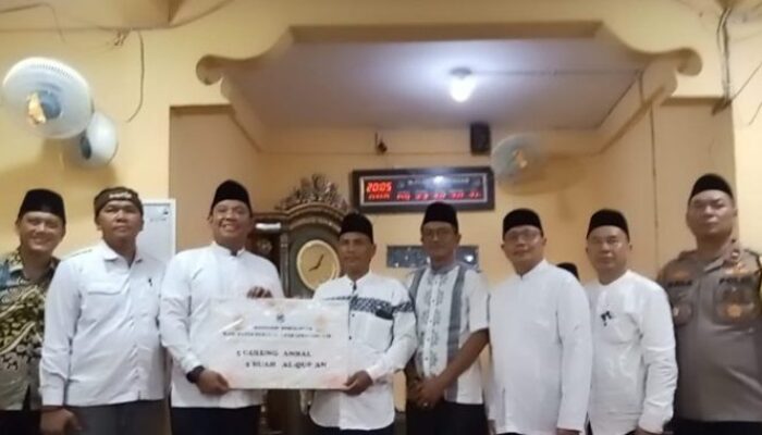 Safari Ramadhan di Tempirai, Wabup PALI Iwan Tuaji Ajak Masyarakat Pererat Silaturahmi dan Sinergi Bangun Daerah