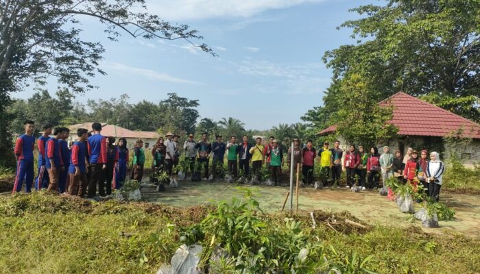 Peringati Hari Bumi, Pramuka Kwarran Lais Tanam Pohon di Spora