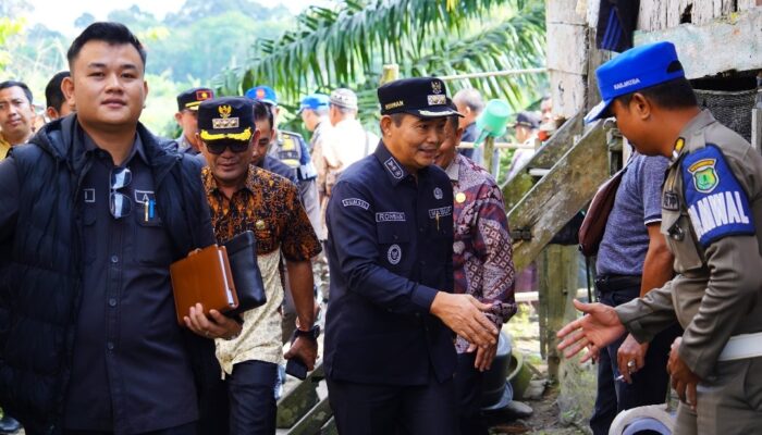 Wakil Bupati Muba Tinjau Lokasi Longsor di Sanga Desa