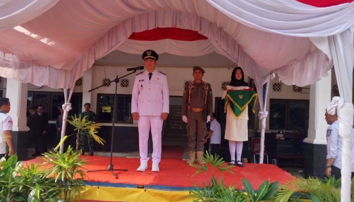 Camat Lais Zukar Jadi Inspektur Upacara HUT ke-80 RI