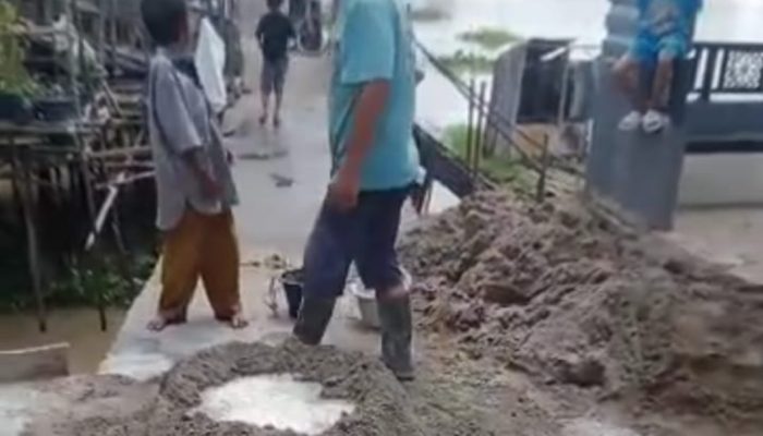 Swadaya Masyarakat Pedamaran II : Perbaikan Jalan Rusak dan Berlubang Berjalan Lancar