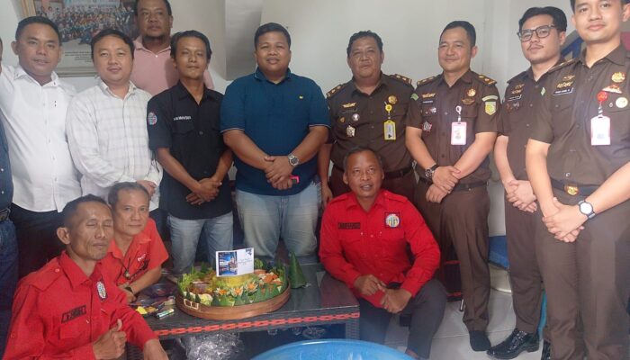 Kejari OKI Kunjungi PD IWO, Sampaikan Ucapan Selamat Hari Pers Nasional ke-80