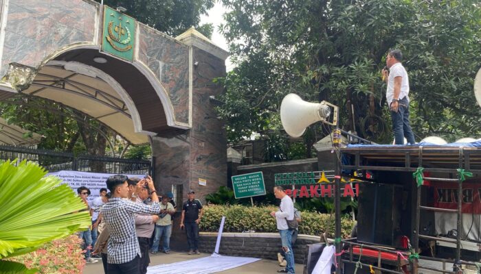 Anggaran Pendidikan Rp45 Miliar Disorot, SIRA–PST Geruduk Kejagung