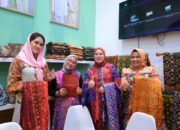 Inacraft 2026: Kain Jumputan Prada Jadi Senjata Dongkrak UMKM