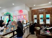 Pasca Lebaran, Antusiasme Tinggi, Nasabah Antre Beli Emas di Galeri 24 Pegadaian