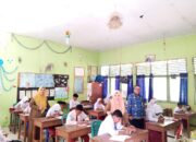 Monitoring Siswa Ujian SAS di SD Negeri 3 Tanjung Kerang, Ini Kata Korwil Dikbud Babat Supat Dra Achsana Nazwa