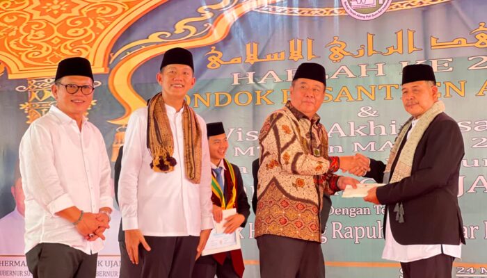 Pengasuh Ponpes Ar-Rozi Apresiasi Kehadiran Cik Ujang, Sebut Bukti Nyata Dukungan Pemprov Sumsel untuk Pesantren