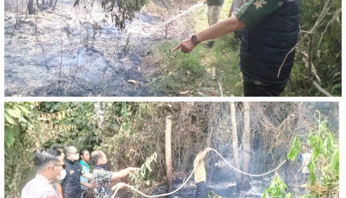 Camat Babat Supat Bersama Kapolsek dan Warga Berjibaku Padamkan Api
