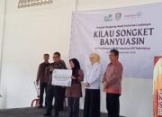 Perajin Songket Banyuasin Terancam Punah, PLN Turun Tangan