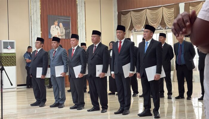 Ratu Dewa Lantik 6 Pejabat Baru, Target Kerja dan Keluhan Warga Jadi Perhatian