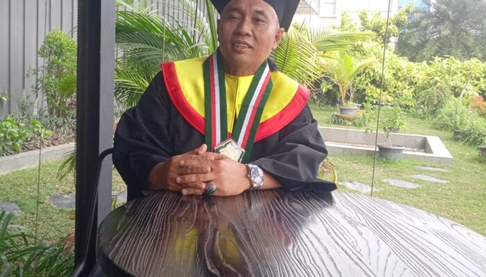 Sukma Hidayat Raih Gelar Sarjana Hukum di Usia Tak Lagi Muda, Siapkan Rumah Hukum untuk Lindungi Aktivis