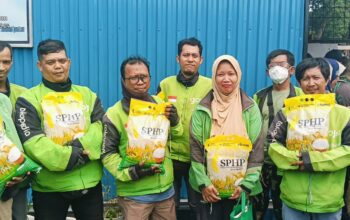 Driver Ojol Terdampak Karhutla, Asrul Indrawan Apresiasi Bantuan Beras Pemprov Sumsel: Bukti Negara Hadir
