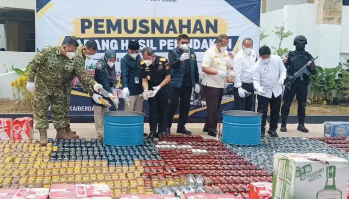 Bea Cukai Sumbagtim Musnahkan 22,4 Juta Batang Rokok Ilegal, Rp20,56 Miliar Potensi Kerugian Negara Dicegah